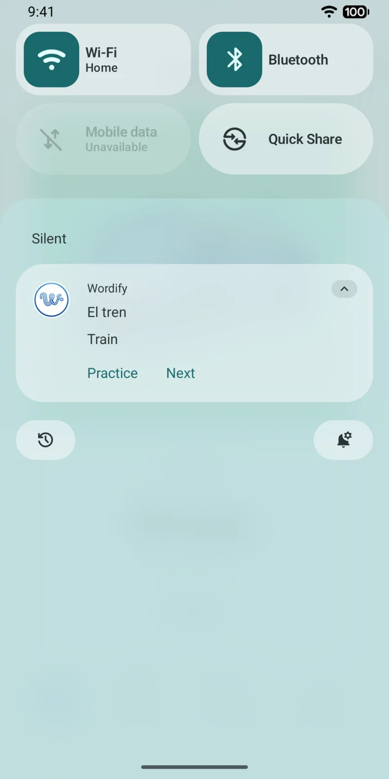 Android notification shade with a Wordify notification showing El tren - Train and Practice and Next buttons
